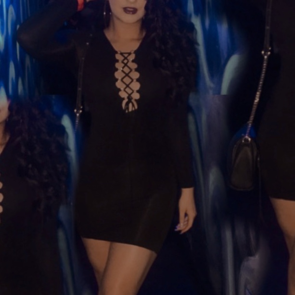 Long Sleeve black dress